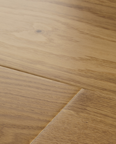 harlech-select-oak-engineered-floor-closeup-woodpecker-flooring-product-image-400x495px