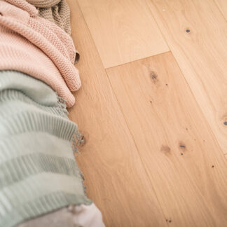 wood-natural-light-flooring-rustic-smoked-knots-close-up-planks