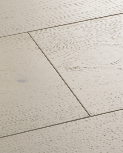 salcombe-chalked-oak-engineered-floor-closeup-woodpecker-flooring-product-image-400x495px