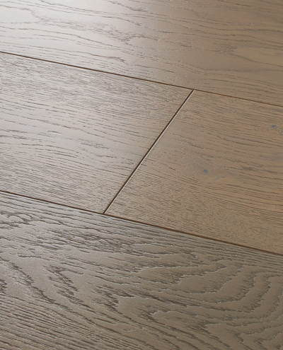 salcombe-dune-oak-engineered-floor-closeup-woodpecker-flooring-product-image-400x495px