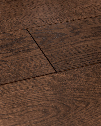 harlech-cognac-oak-engineered-floor-closeup-woodpecker-flooring-1-product-image-400x495px