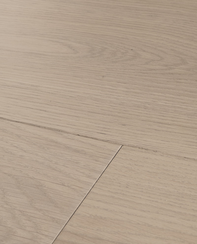 chepstow-planed-grey-oak-engineered-floor-closeup-woodpecker-flooring-product-image-400x495px