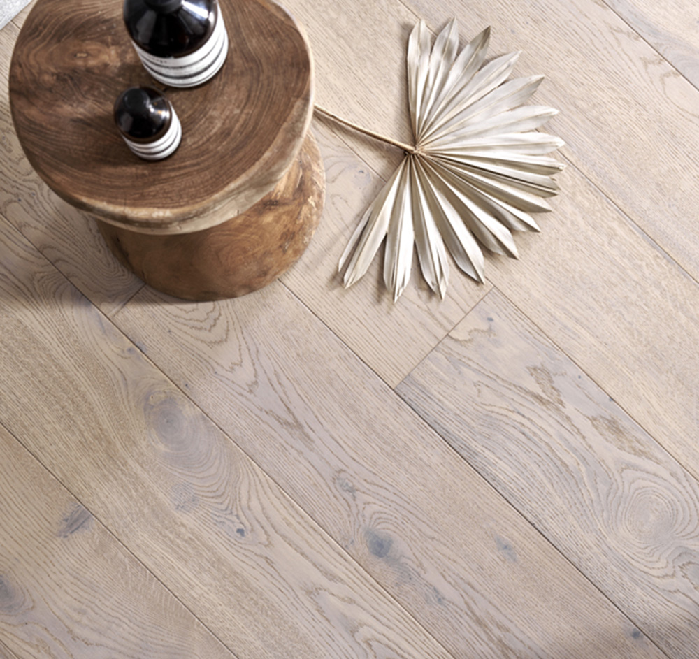 natural-wood-floors-oak-medium-light-wooden-flooring-planks