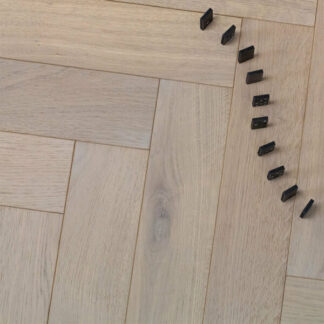 goodrich-feather-oak-herringbone-cameo-woodpecker-flooring-1-gallery-850x850-1-600x600