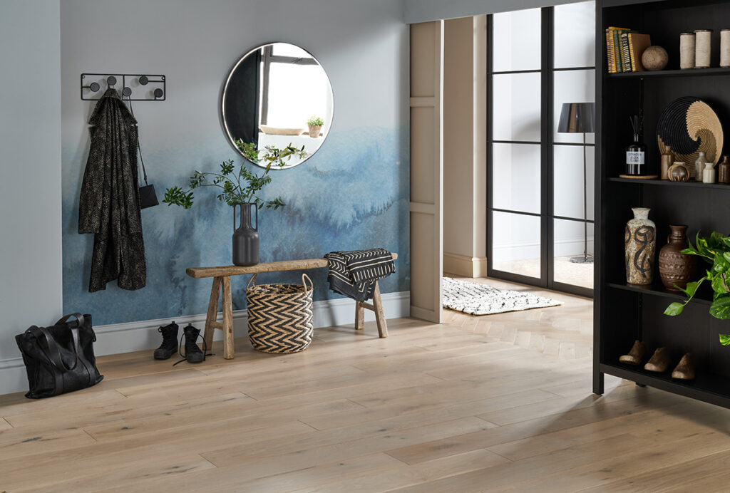 feather-oak-plank-herringbone-hallway-bench