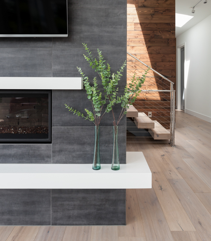 Engineered wood flooring, floating steps | Berkeley Grey Oak