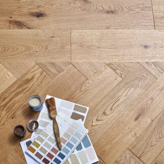 highclere-natural-oak-herringbone-parquet-wood-flooring