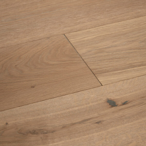 Engineered wood flooring in natural and neutral color. Harlech Ecru oak