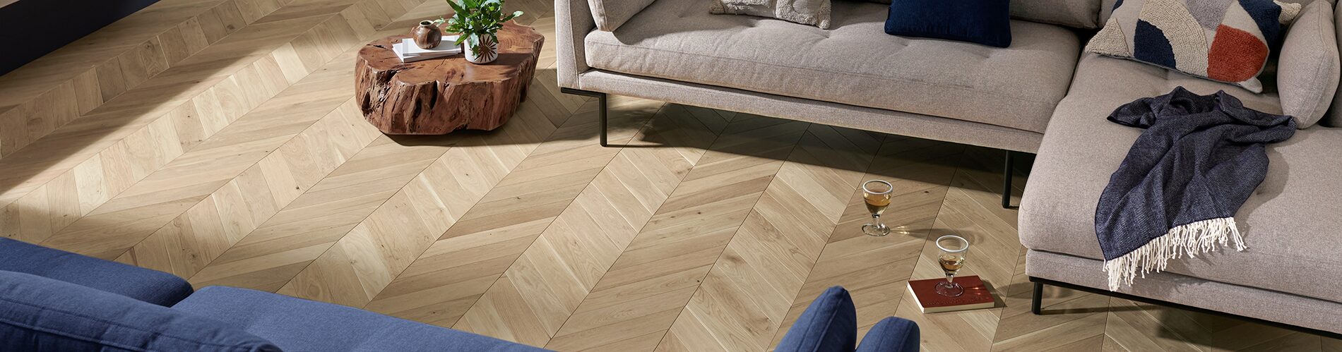 herringbone-parquet-chevron-flooring-wood-1900x499px