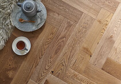 highclere-biscotti-oak-herringbone-woodpecker